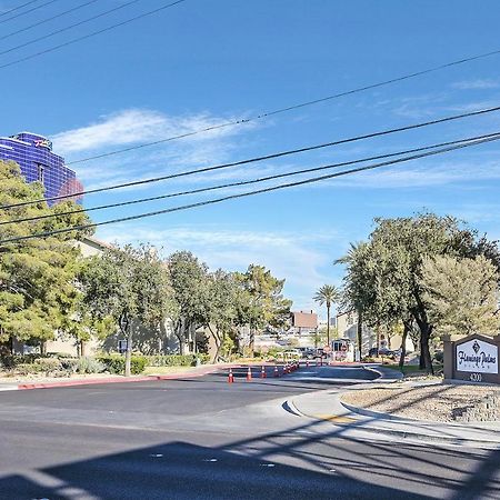 Condo Close To Strip And Raiders Stadium Las Vegas Kültér fotó